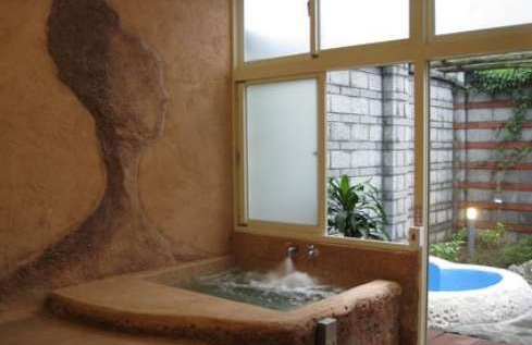 Wan Jinlong Hot Spring B&B