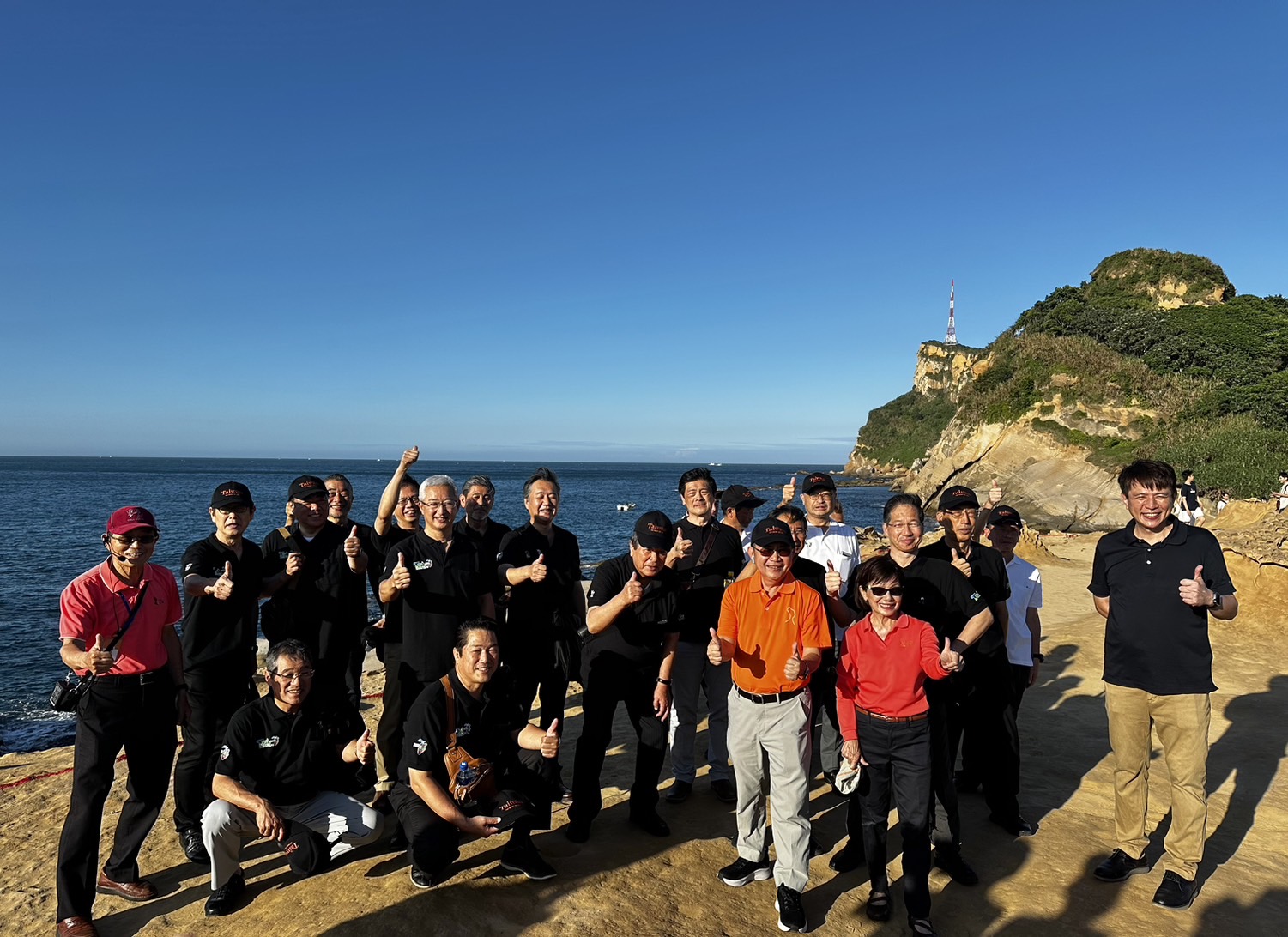 A group photo with the Izu Peninsula delegation