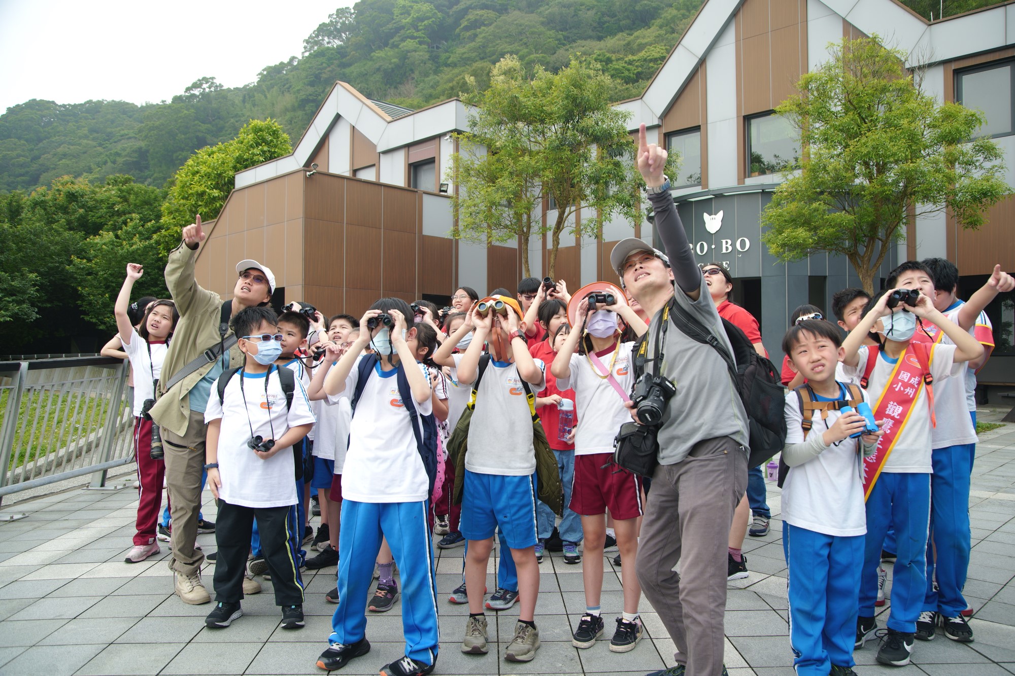 Eagle watching guided tour