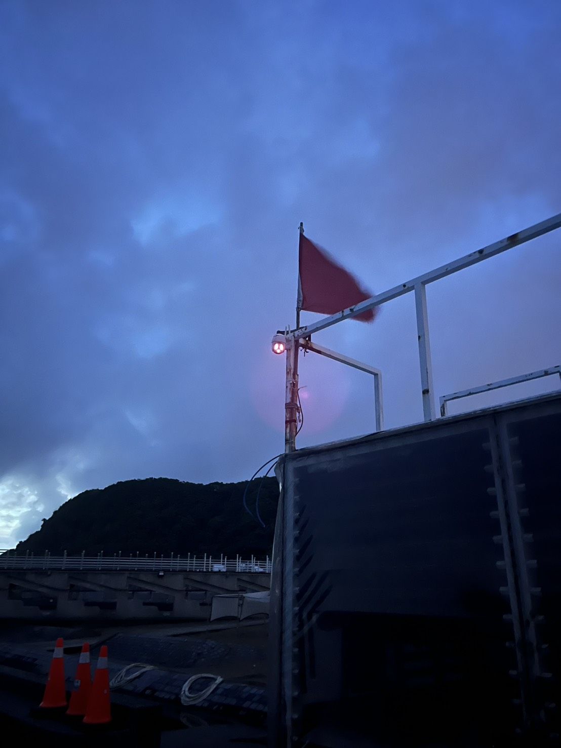 和平島地質公園7/25（五）8時，因風浪上岸，暫時關閉沙灘及水域，下午視情況開放。