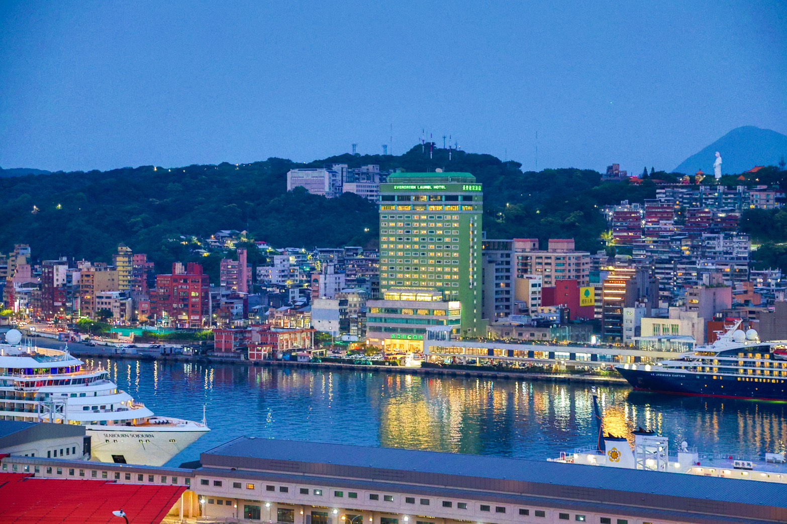 基隆長榮桂冠酒店