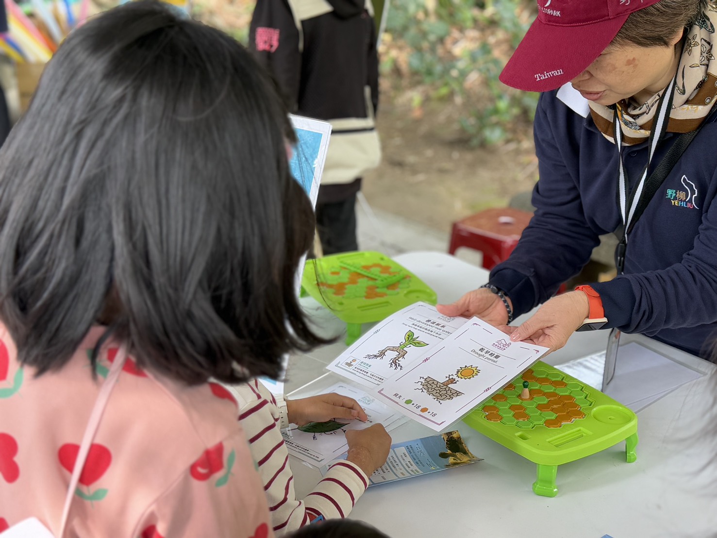 一系列精心為兒童設計的闖關活動，讓孩童從趣味中學習