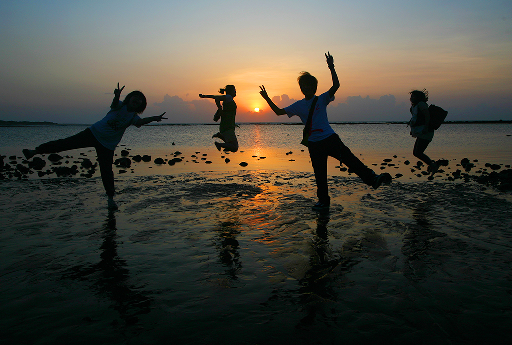 夏日戲水