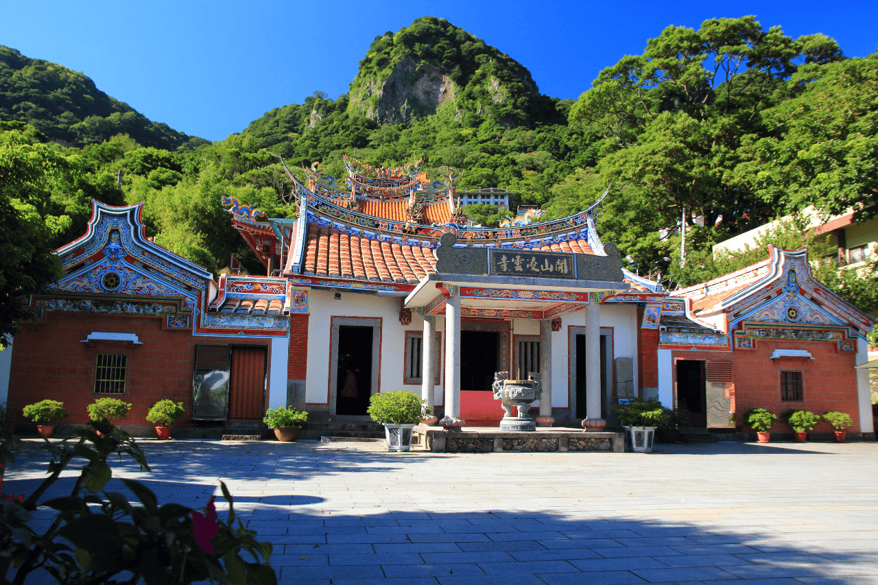Lingyun Temple(slide banner)