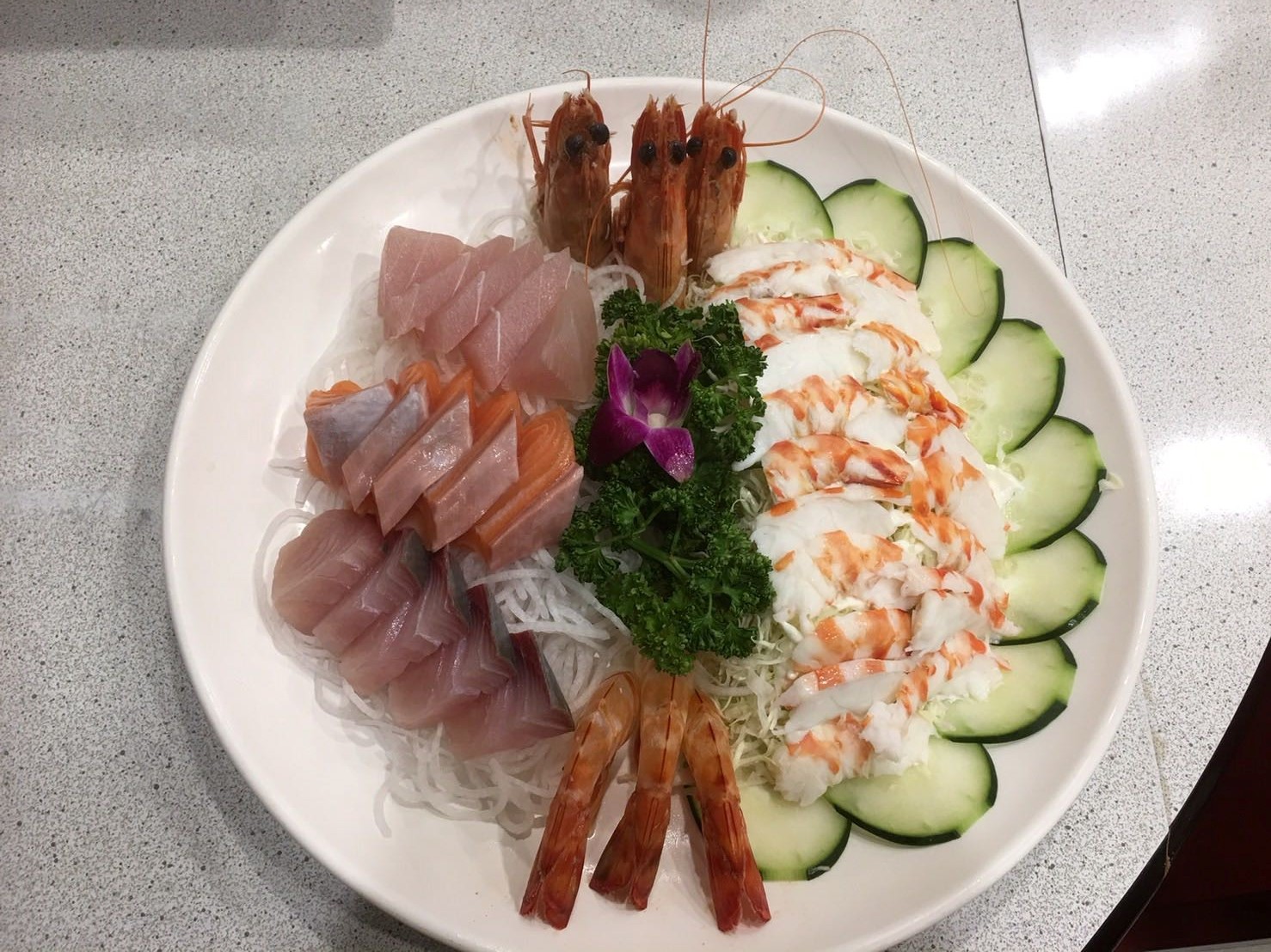 明味海鮮餐廳 生魚片