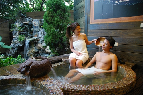Jinshan & Wanli Hot Springs