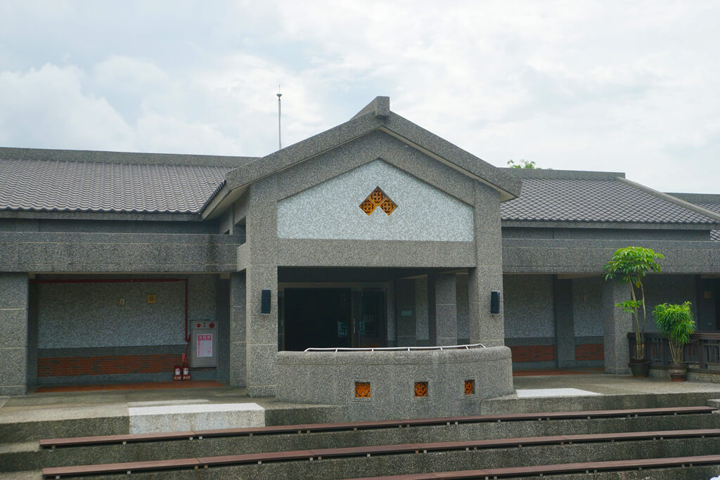 Sanzhi Visitor Center and Gallery